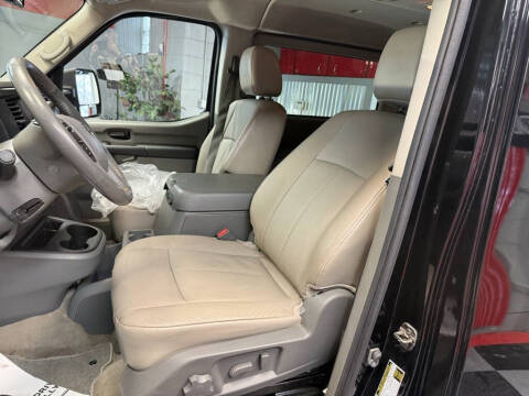 2016 Nissan NV 3500 HD SL