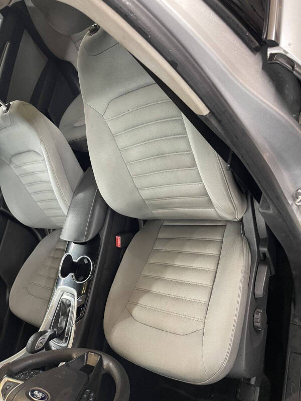 2014 Ford Fusion Hybrid S