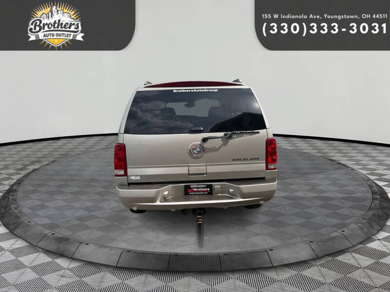 2005 Cadillac Escalade