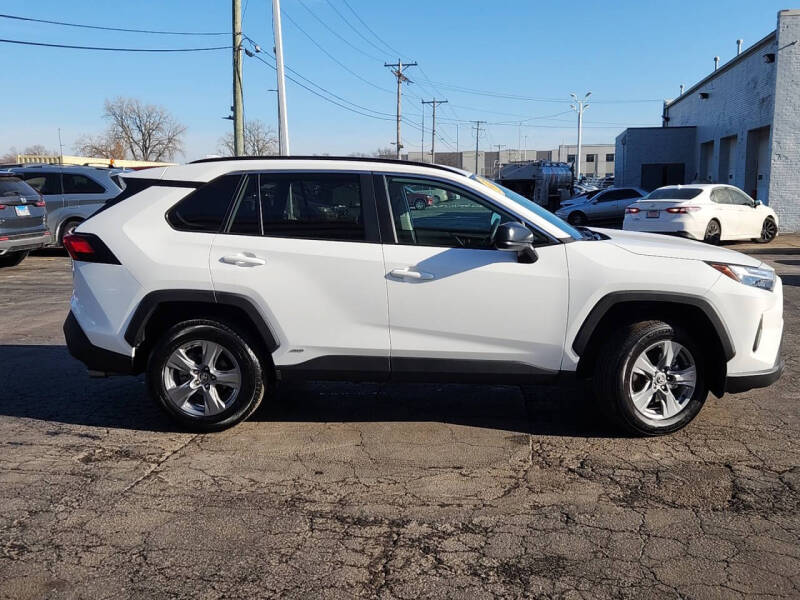 2025 Toyota RAV4 Hybrid LE