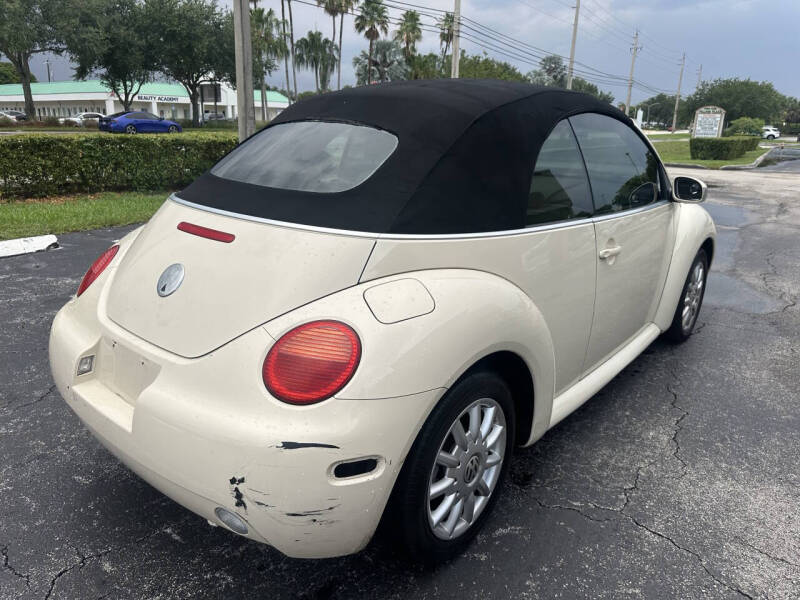 2004 Volkswagen New Beetle Convertible GLS