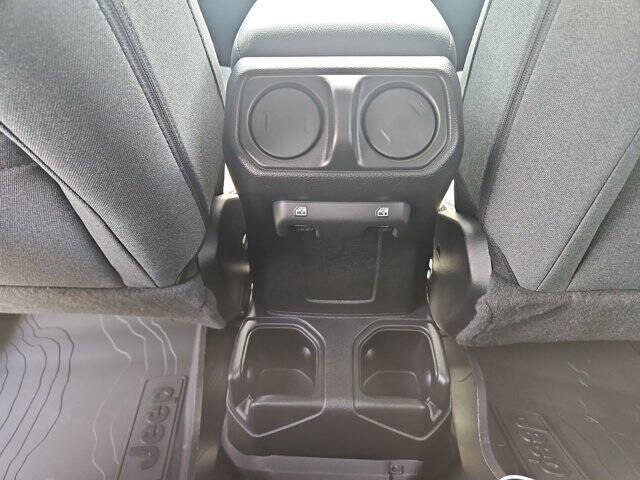 2025 Jeep Gladiator Willys