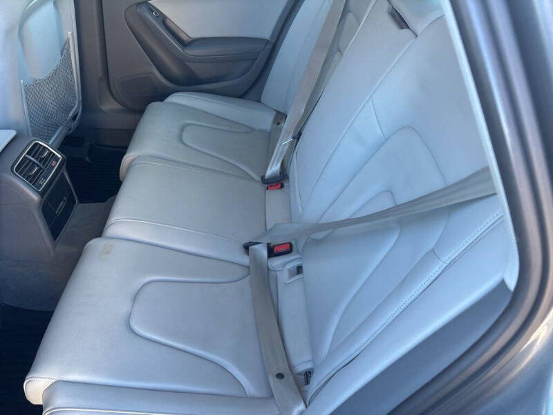 2016 Audi A4 2.0T quattro Premium