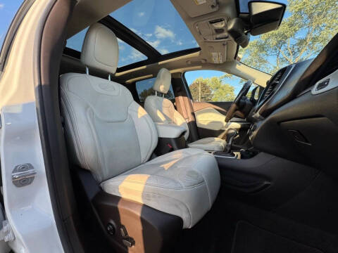 2017 Jeep Cherokee Overland