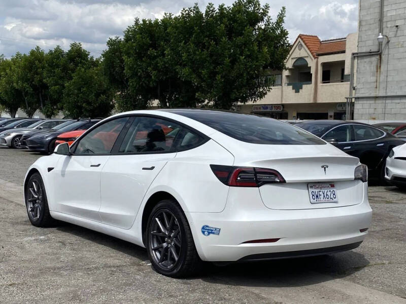 2021 Tesla Model 3 Standard Range Plus