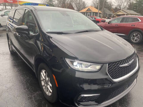 2024 Chrysler Pacifica Touring L