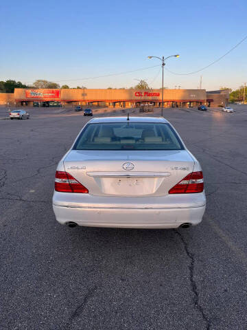 2004 Lexus LS 430