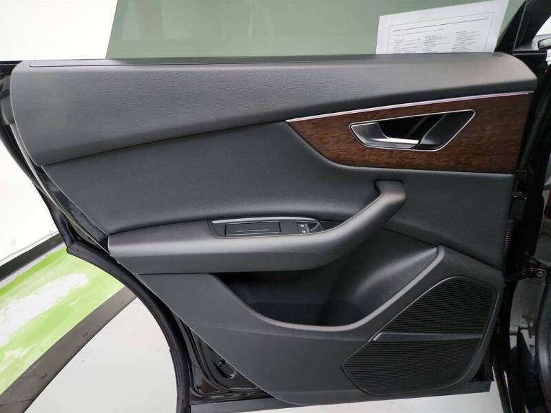 2021 Audi Q8 quattro Prestige 55 TFSI