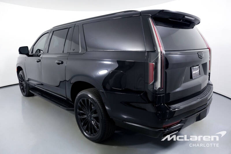2022 Cadillac Escalade ESV Luxury