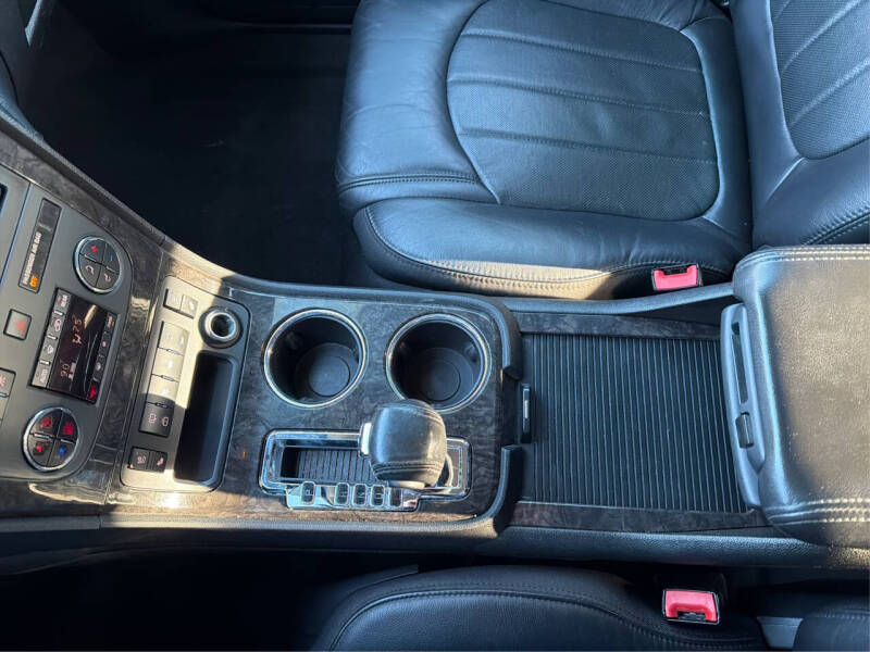 2011 GMC Acadia Denali