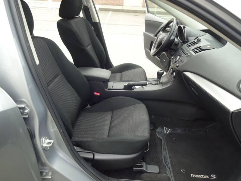 2013 Mazda MAZDA3 i Touring