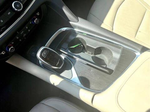 2021 Buick Enclave Essence