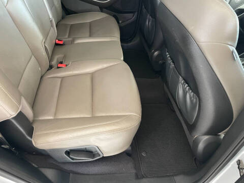 2017 Hyundai Santa Fe SE