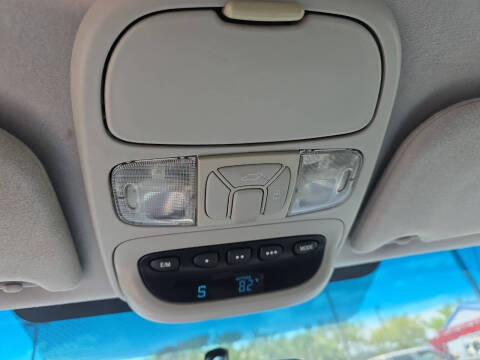 2005 Toyota Sienna LE 8 Passenger