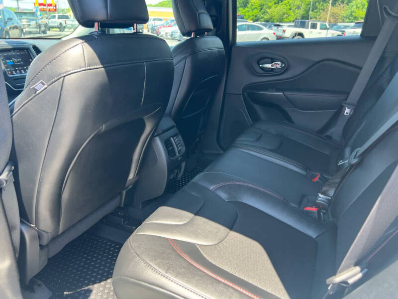 2022 Jeep Cherokee Trailhawk