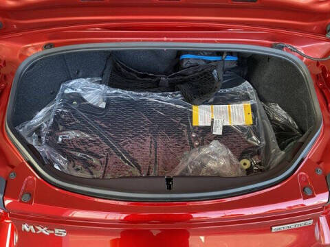 2025 Mazda MX-5 Miata Club