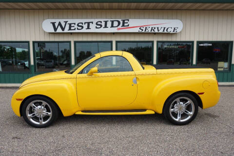 2004 Chevrolet SSR LS