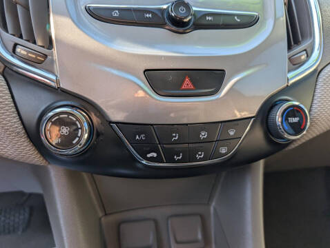 2017 Chevrolet Cruze LT Auto