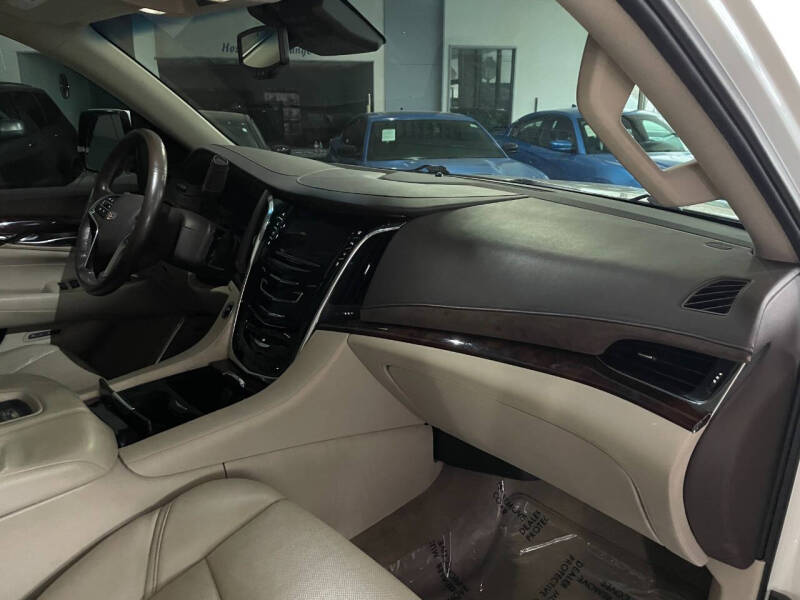 2015 Cadillac Escalade ESV Premium