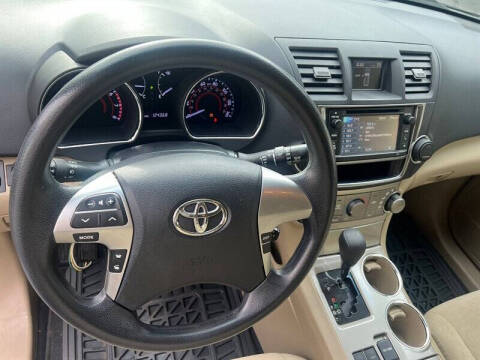 2013 Toyota Highlander Plus