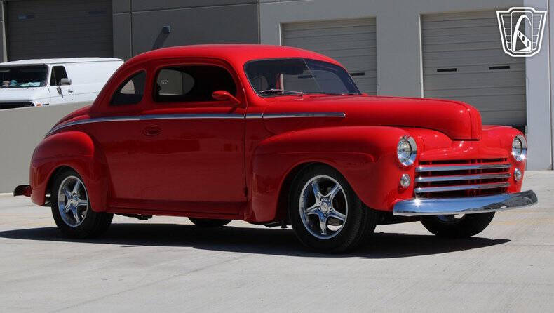 1948 Ford Deluxe