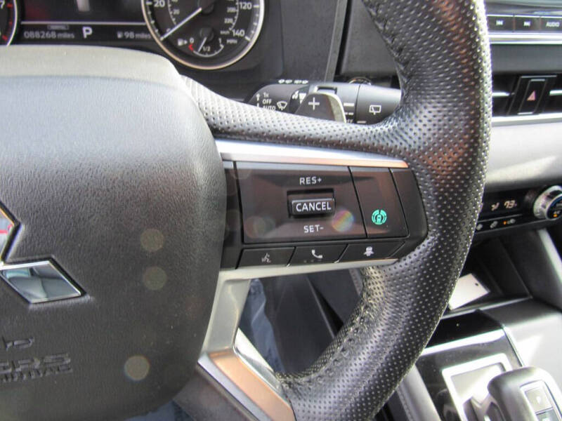 2022 Mitsubishi Outlander SE Launch Edition