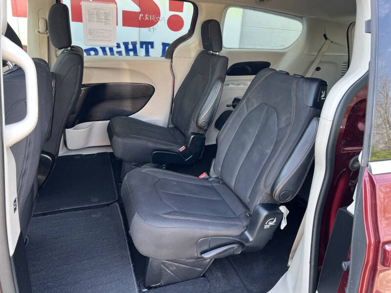 2017 Chrysler Pacifica Touring