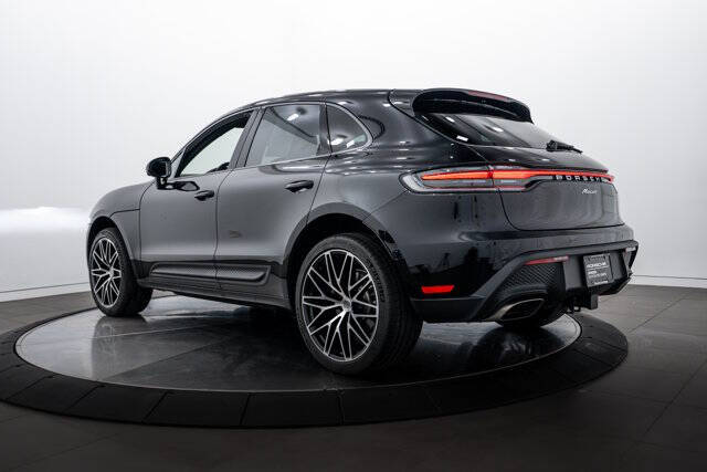 2025 Porsche Macan