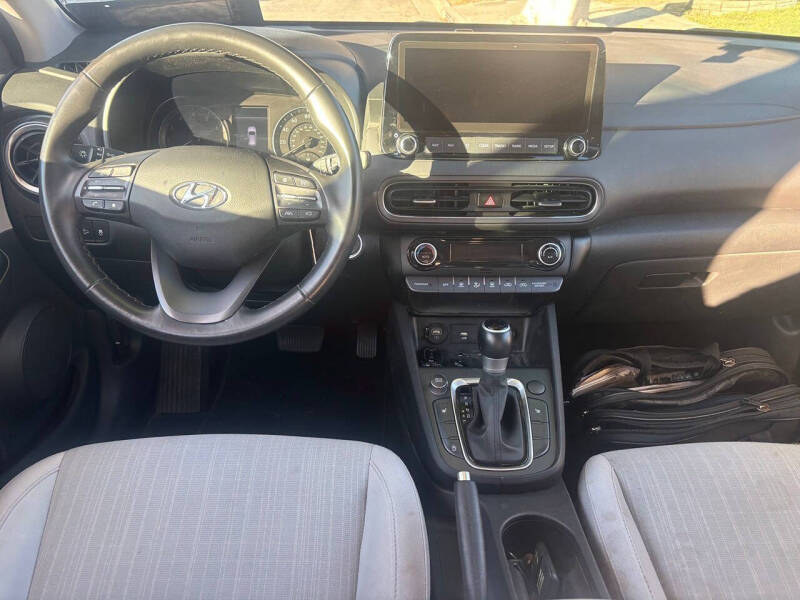 2023 Hyundai Kona SEL