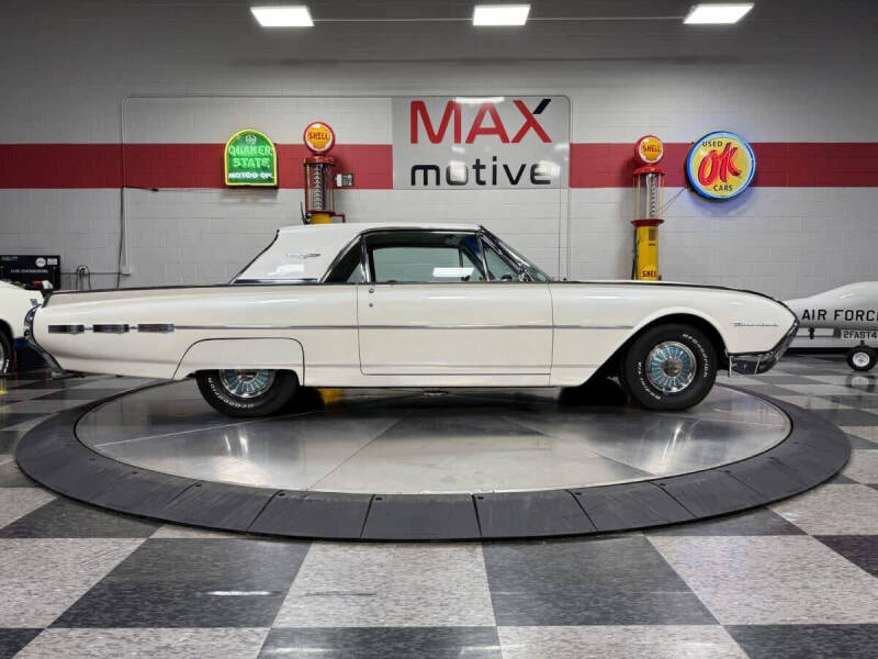 1962 Ford Thunderbird