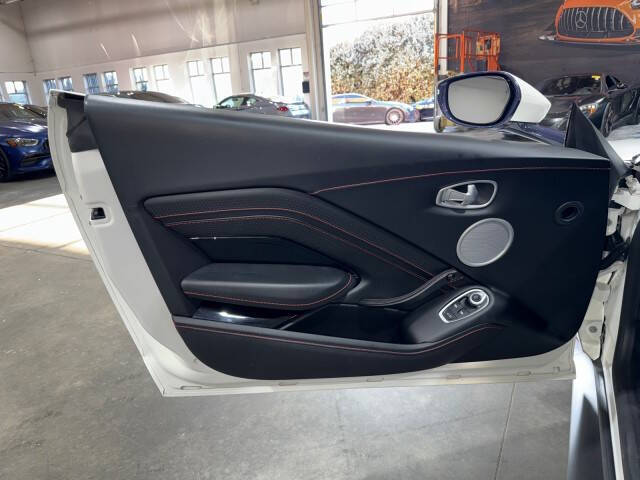 2019 Aston Martin Vantage