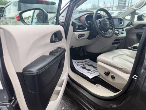 2021 Chrysler Voyager LXi