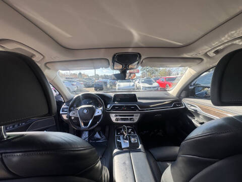 2020 BMW 7 Series 740i