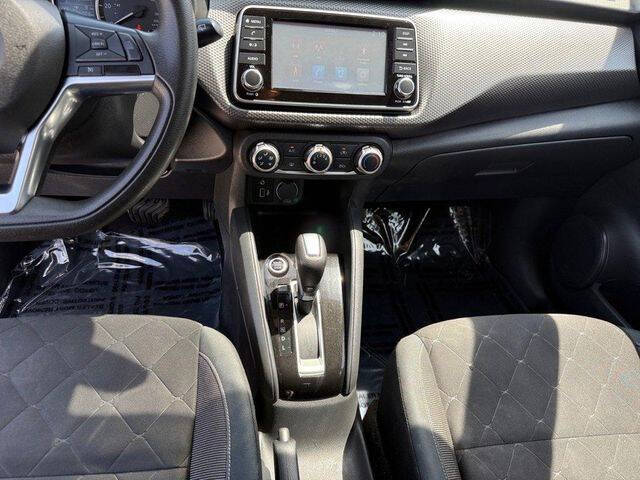2020 Nissan Kicks S