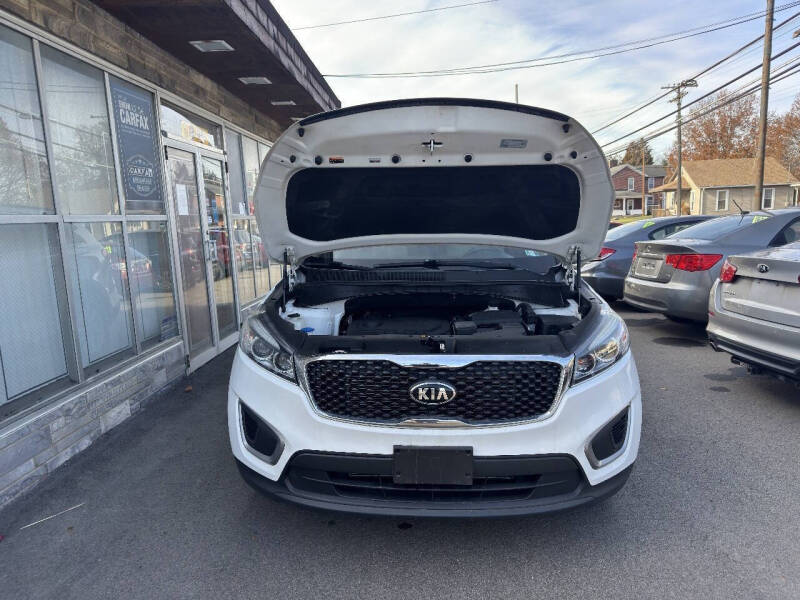 2016 Kia Sorento LX