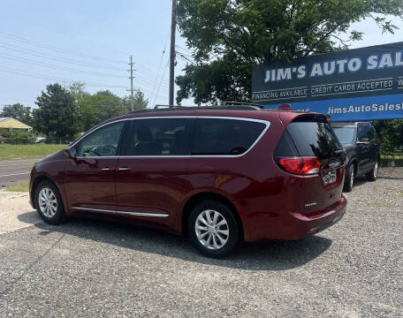 2017 Chrysler Pacifica Touring-L