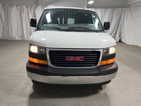 2023 GMC Savana 2500