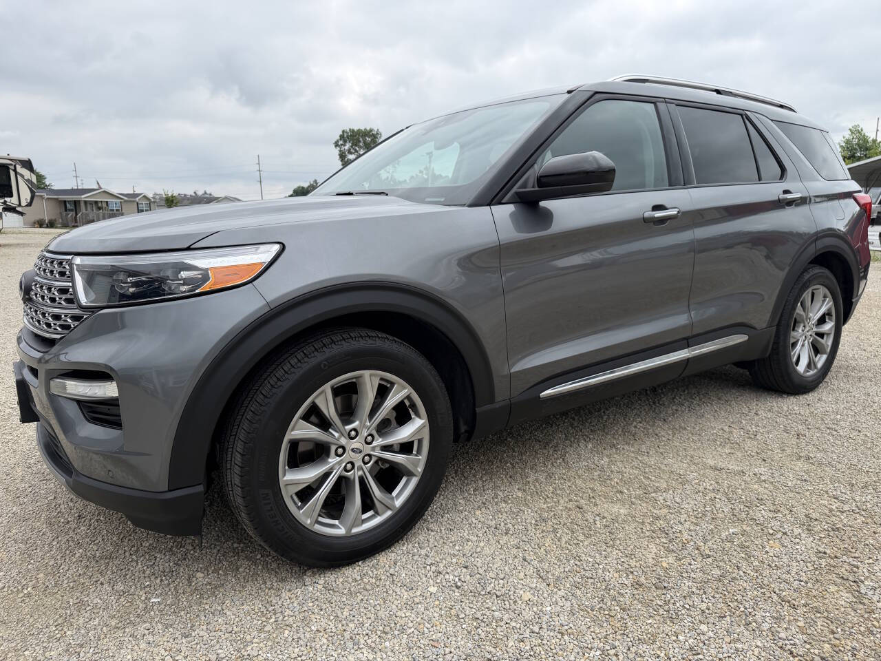 Gray 2024 Ford Explorer Limited Limited 4dr SUV 1