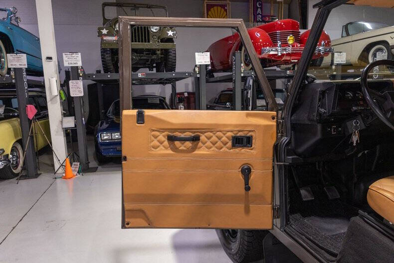 1987 Land Rover Defender