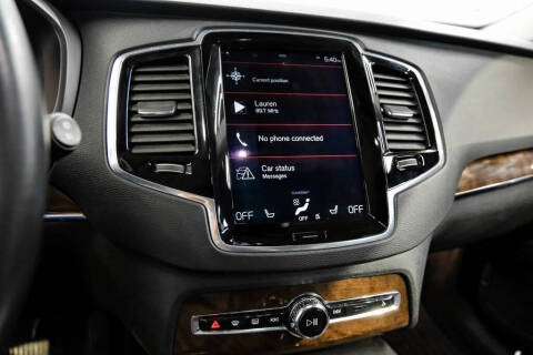 2017 Volvo XC90 T6 Momentum