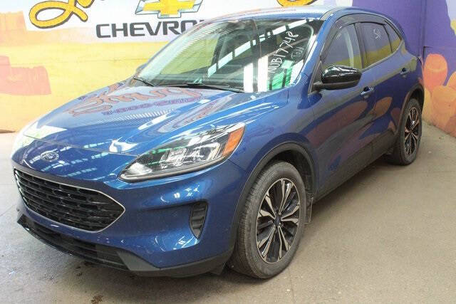 Used 2022 Ford Escape SE with VIN 1FMCU9G69NUB17748 for sale in Grand Ledge, MI