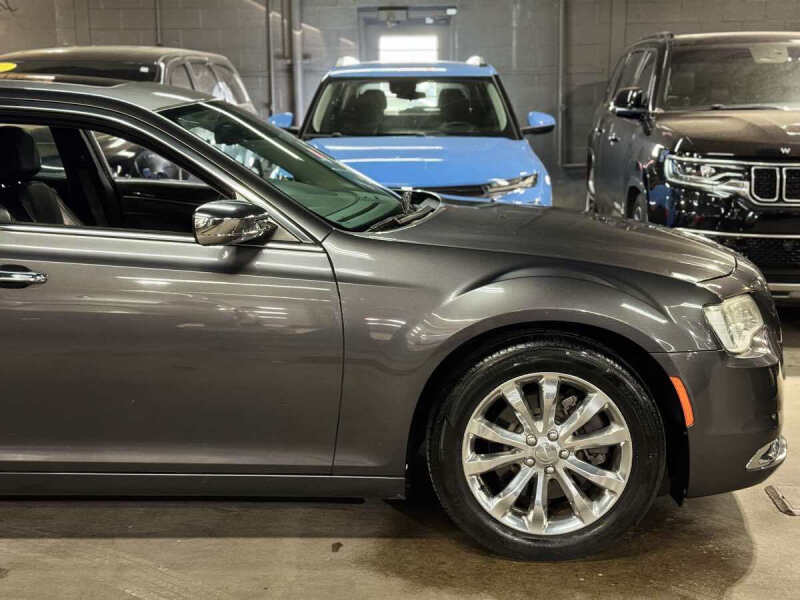 2016 Chrysler 300 C