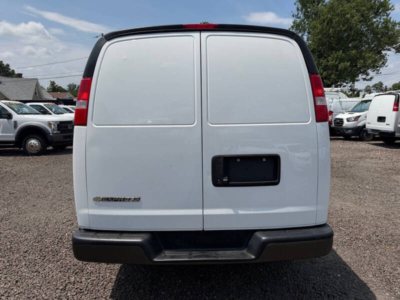 2021 Chevrolet Express 2500