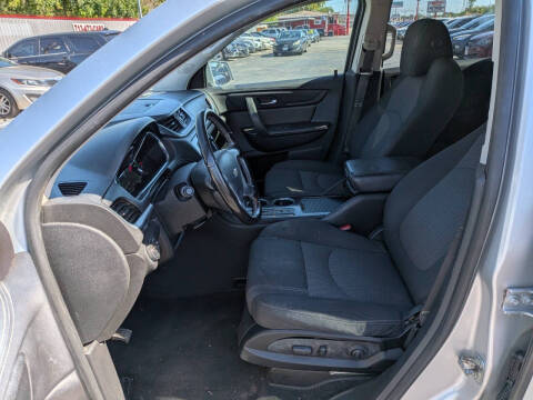 2017 Chevrolet Traverse LT