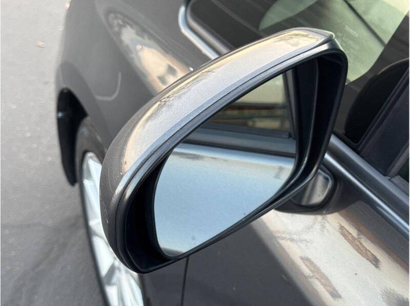 2012 Toyota Prius v