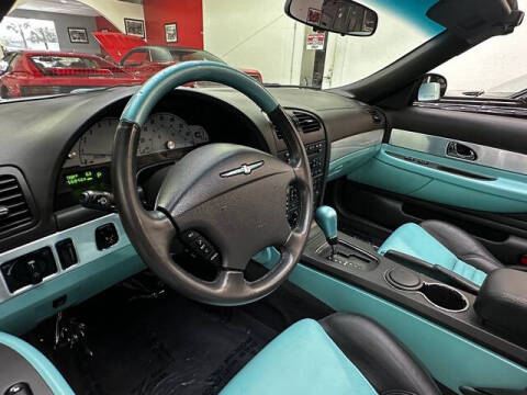 2002 Ford Thunderbird Deluxe