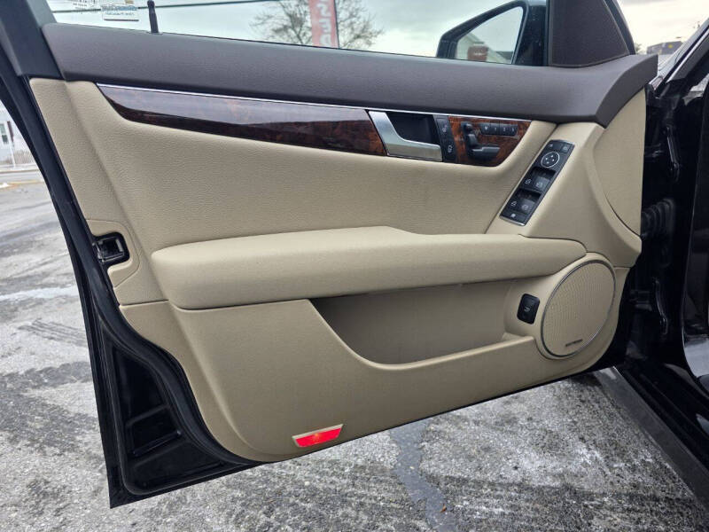 2013 Mercedes-Benz C-Class C 300 Sport 4MATIC