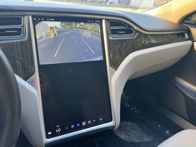 2013 Tesla Model S