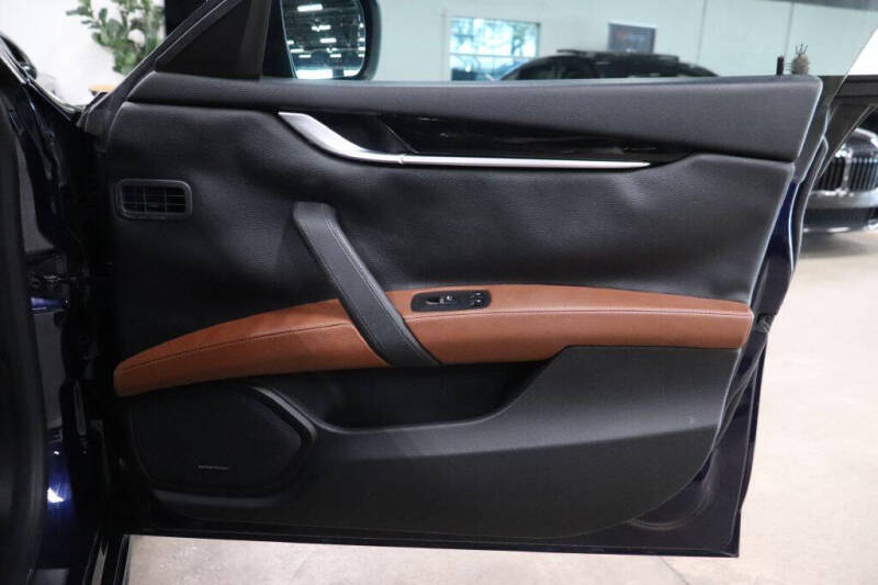 2016 Maserati Ghibli S