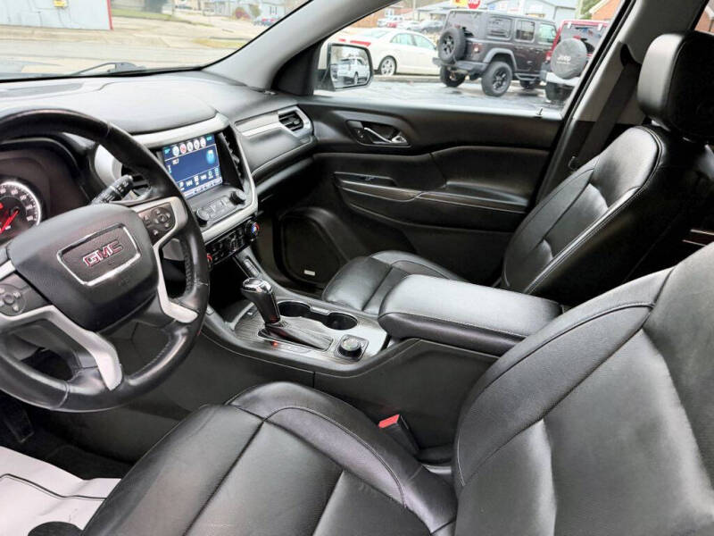 2017 GMC Acadia SLT-1